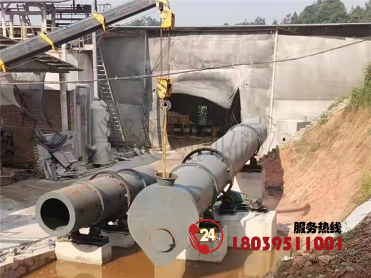 四川客戶小型有機(jī)肥顆粒生產(chǎn)線安裝現(xiàn)場(chǎng)