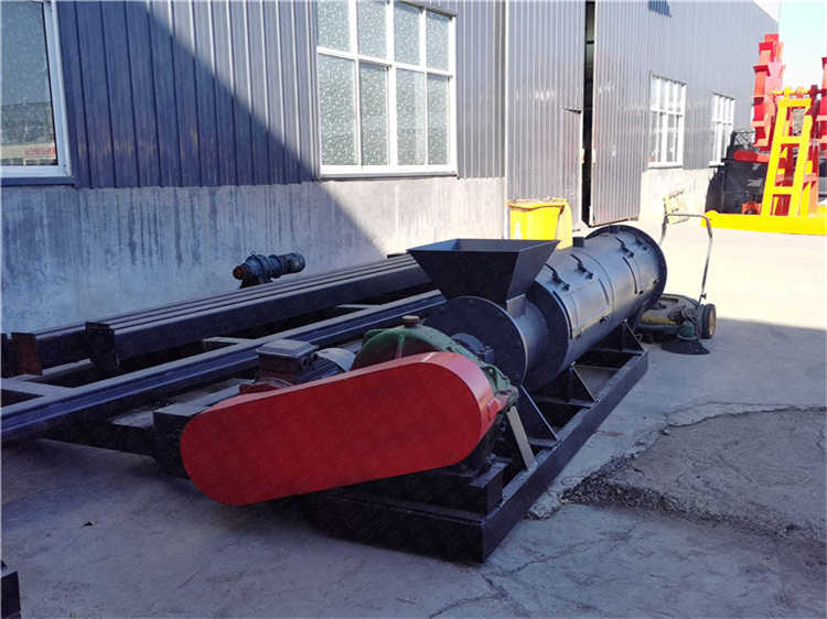 大豆餅雞糞制作顆粒有機(jī)肥設(shè)備,濕法內(nèi)轉(zhuǎn)攪齒造粒機(jī)